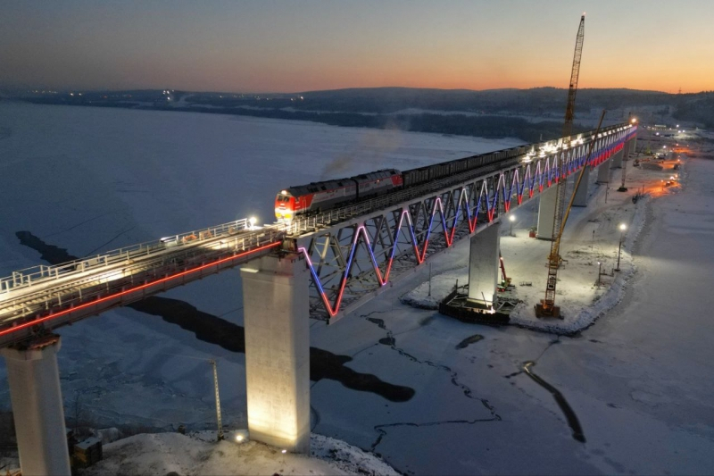 Глава Мурманской области принял участие в открытии движения через Тулому