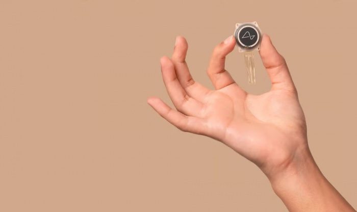 Первый мозговой чип Neuralink успешно установлен живому человеку