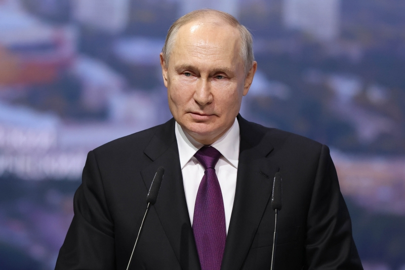 Путин разрешил давать гражданство России служащим в армии иностранцам