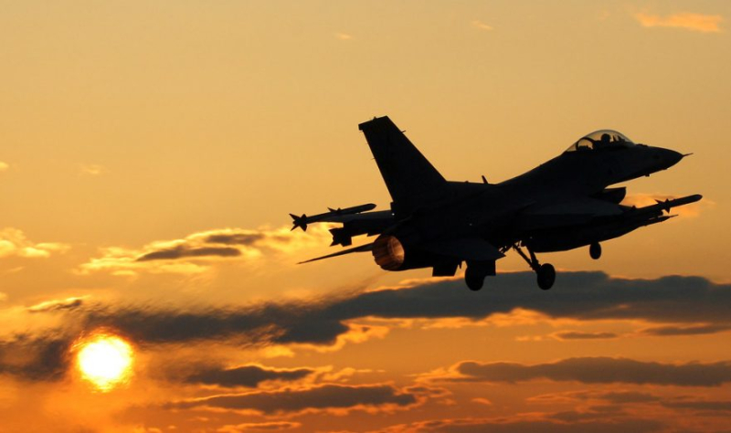 США подтвердили крушение истребителя F-16 у берегов Южной Кореи