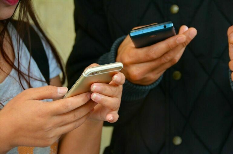 В России продлили упрощенный порядок ввоза смартфонов и компьютеров