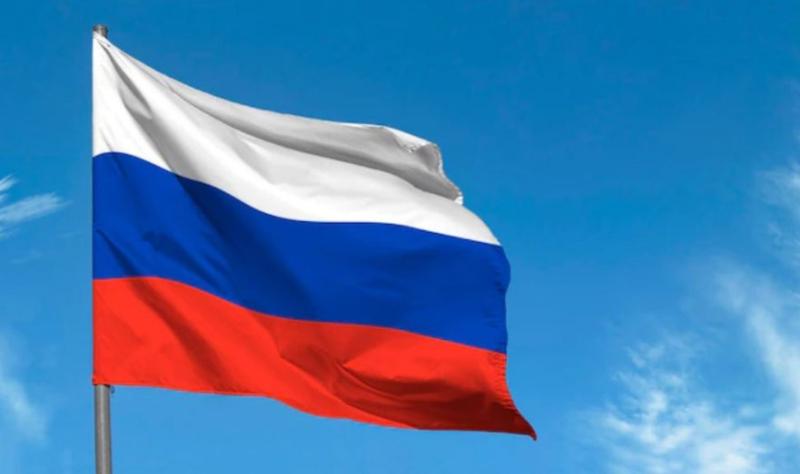 Солдаты ВС РФ установили флаг России на крыше Коксохима в Авдеевке