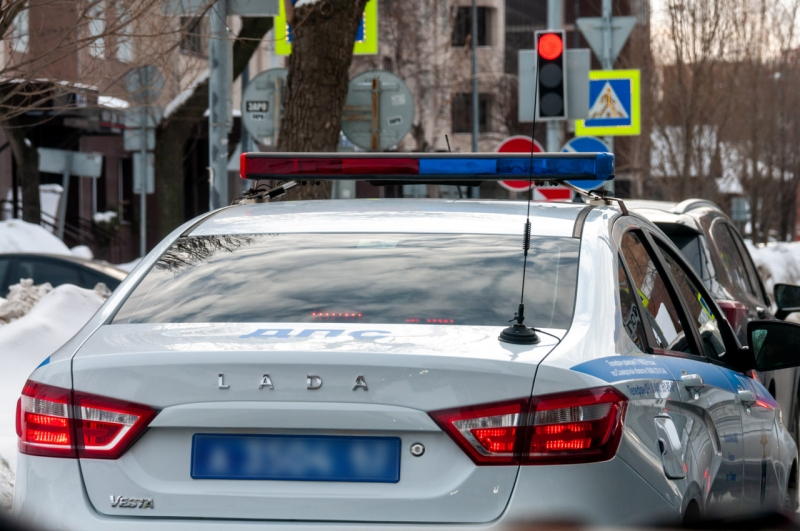 В Петербурге эвакуировали посетителей ТЦ &laquo;Лондон Молл&raquo; после сообщения о заложенной бомбе