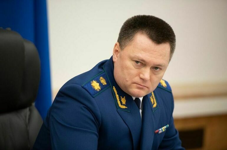 Генпрокурор рассказал о мерах поддержки семей и защиты прав детей в России