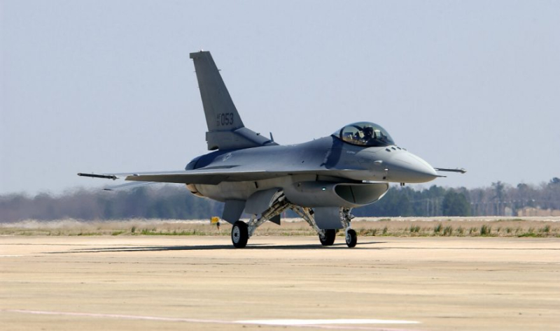Подпольщик Лебедев: ВС РФ поразили аэродром для F-16 в Хмельницкой области