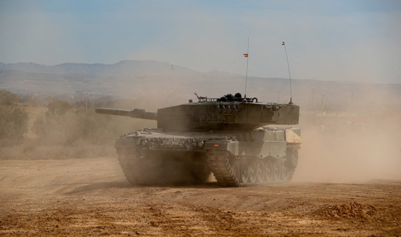 Российский артиллерист поразил танк Leopard 2 первым же снарядом