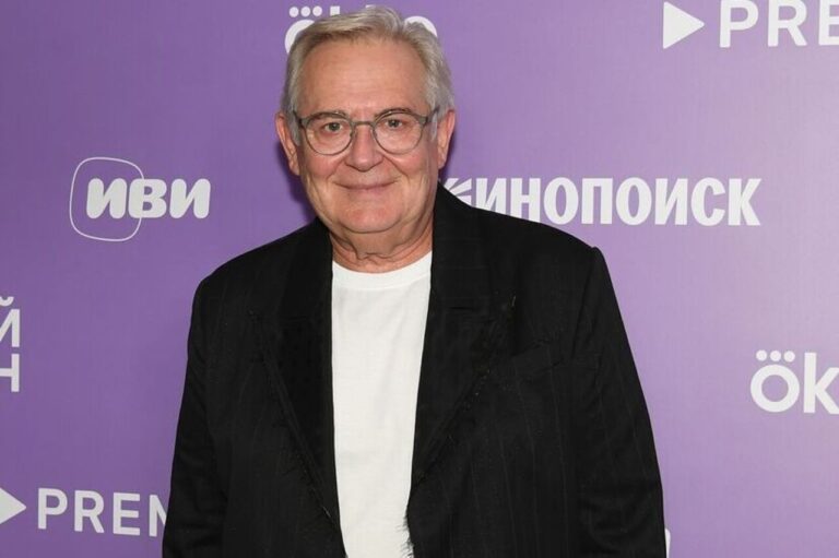 Стоянов рассказал, что ему было неловко играть женщин в шоу &laquo;Городок&raquo;