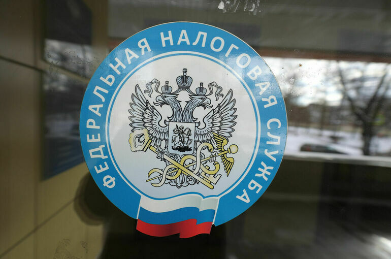 ФНС разъяснила, как получить налоговый вычет по месту работы