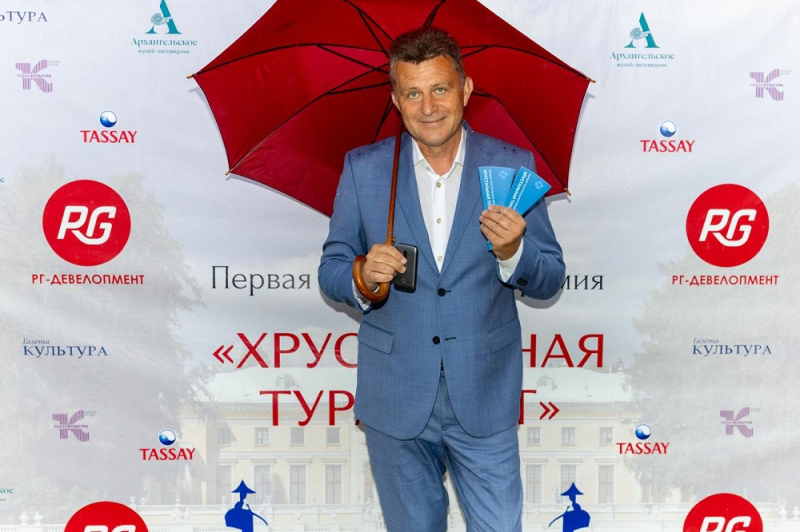 Принцесса в восхищении: Виктория Исакова, Герард Васильев и Владиславс Наставшевс стали лауреатами Первой театральной премии «Хрустальная Турандот»