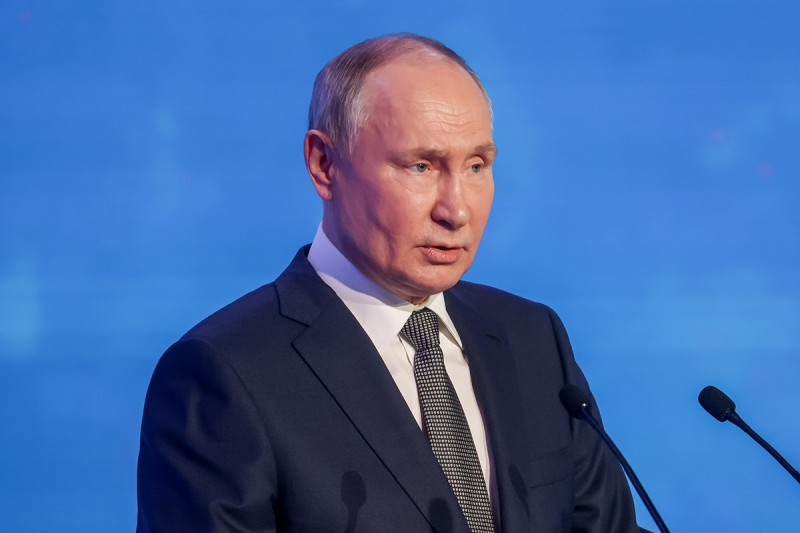 Путин выступит с речью на пленарном заседании ПМЭФ