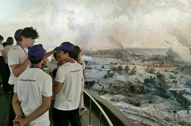 Участники &laquo;Поезда Памяти&raquo; познакомились с героической историей Волгограда