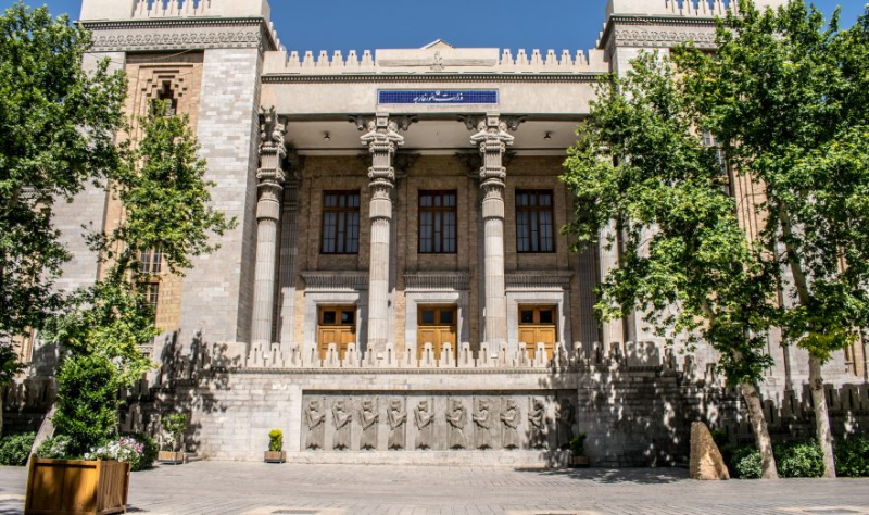 За пост президента Ирана кроме Ахмадинежада будут бороться более двадцати кандидатов