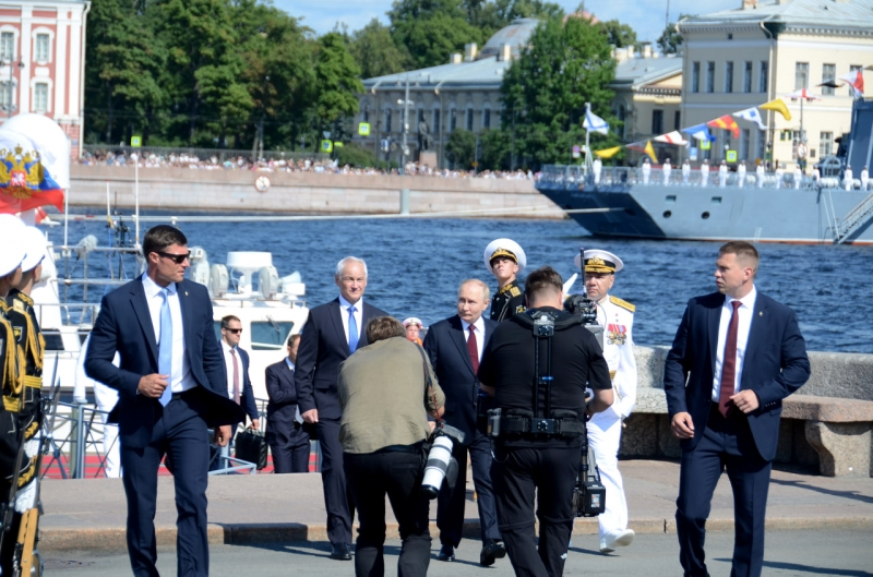 Как прошел Главный парад ВМФ в Петербурге: фоторепортаж