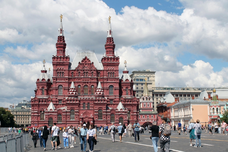 Названы российские города с доступным жильем и высокими доходами