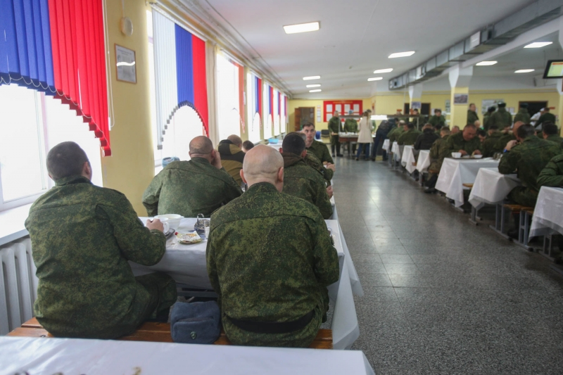В России решили повысить призывной возраст и увеличить срок службы в армии