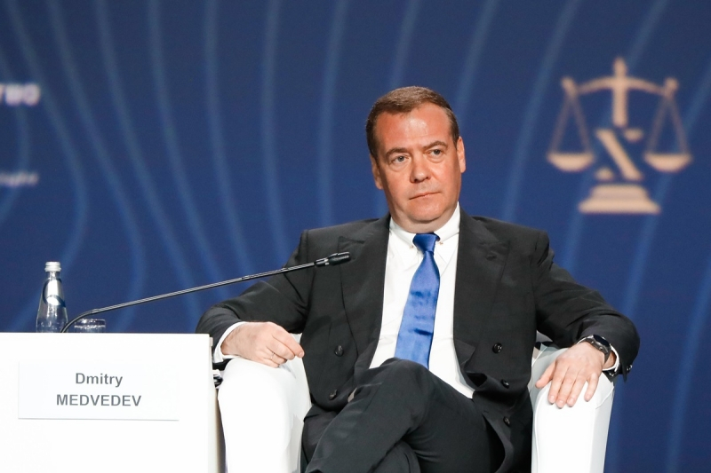Медведев заявил, что никаких переговоров не будет до полного разгрома ВСУ