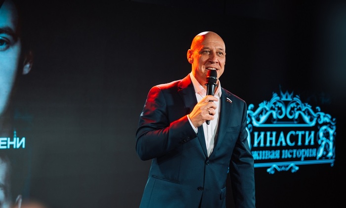 Денис Майданов рассказал о &laquo;конфликте поколений&raquo;
