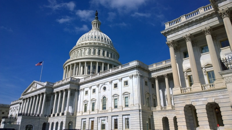 В Сенате США заявили, что больше не могут финансировать Киев: главное за сутки