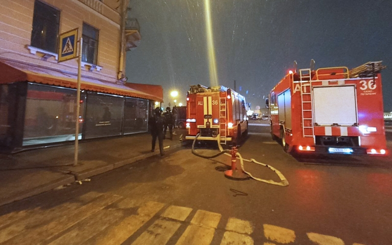 Взрыв самогонного аппарата разнес две квартиры в жилом доме в Вологде
