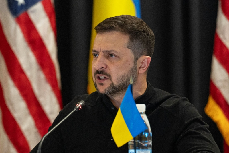 Президент США назвал Зеленского &laquo;диктатором без выборов&raquo;: главные новости СВО за 19 февраля