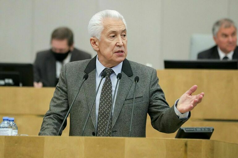 Депутат Васильев: Совместные действия помогут достойно пережить кризисные времена