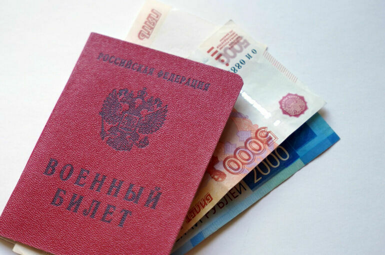 Надбавки и оклад: как рассчитать военную пенсию