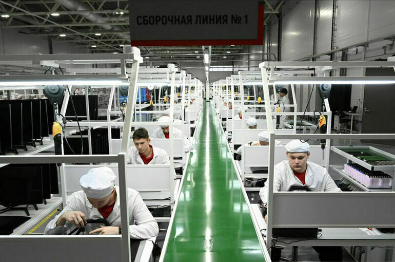Российских ноутбуков и мобильников станет больше