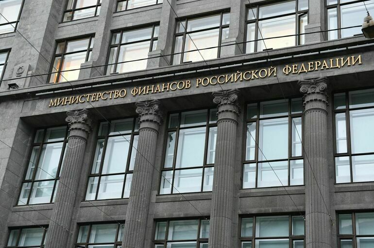 Дефицит бюджета России в январе &mdash; апреле составил 1,5% ВВП