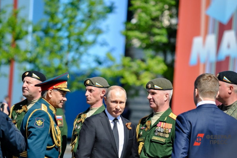 Путин на параде Победы назвал Россию непреодолимой преградой для нацизма
