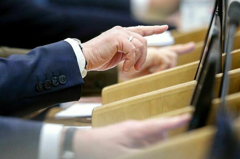 Госдума приняла во втором чтении проект бюджета с поправками