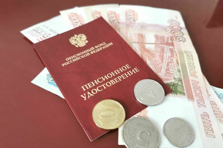 Кто получит повышенные пенсии и пособия с 1 июля
