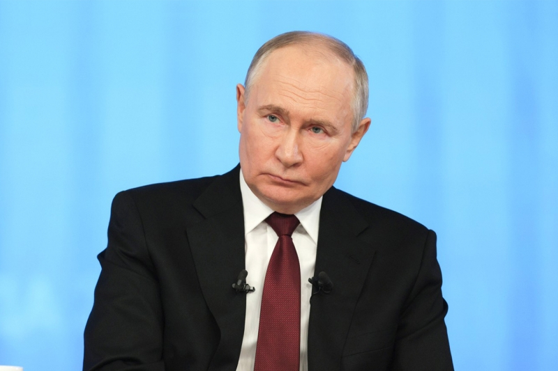 Путин поручил правительству определиться с условиями возвращения западных брендов в РФ