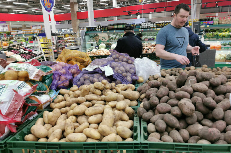 В России за неделю подешевели картофель, свекла и капуста